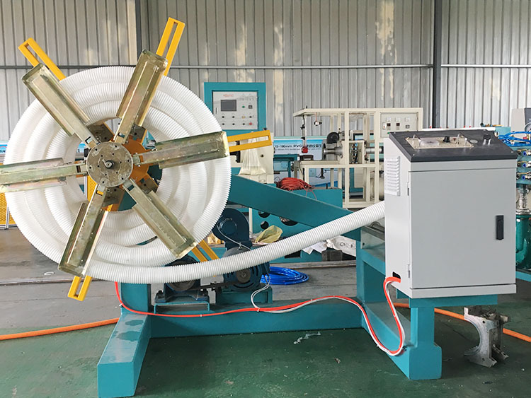 香蕉爱视频免费