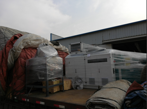 香蕉爱视频免费