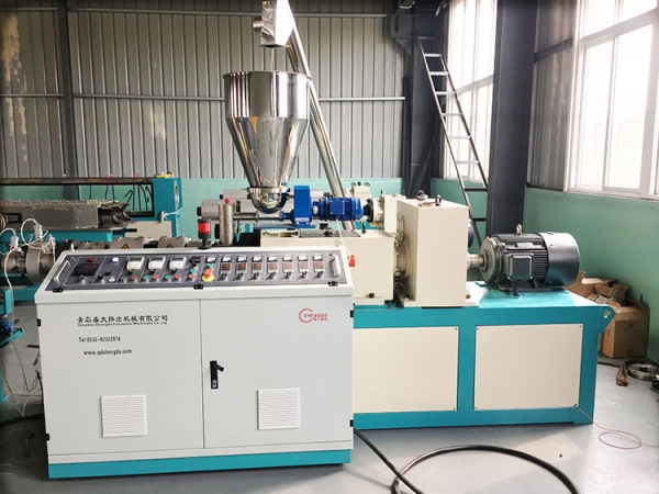 香蕉爱视频免费